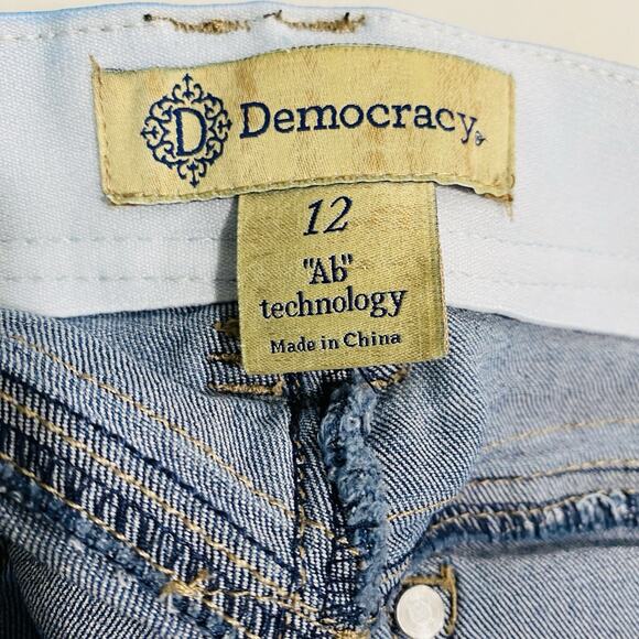 Democracy Jeans Ab-Solution Womens Size 12 Tummy Control Crop Denim - Picture 3 of 3